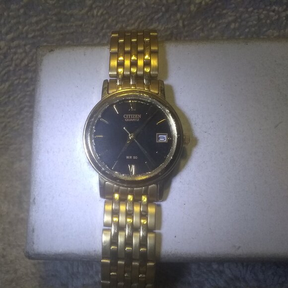 Citizen Quartz Watch Black 1012-S038561 Dial Women Date Gold Link Band New Bat ! - Picture 1 of 14
